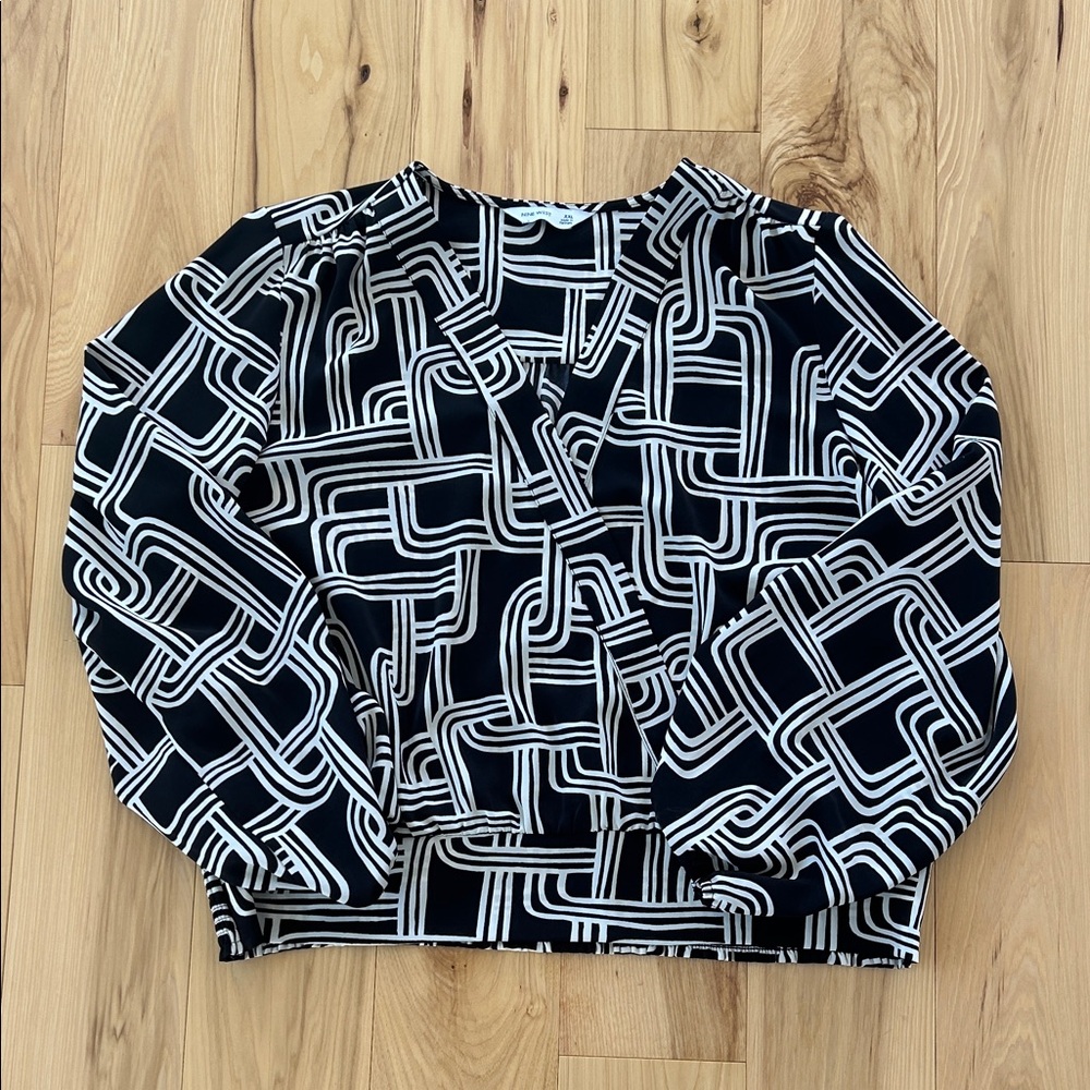 Nine West Black w White Pattern Long Sleeve Top Size XXL